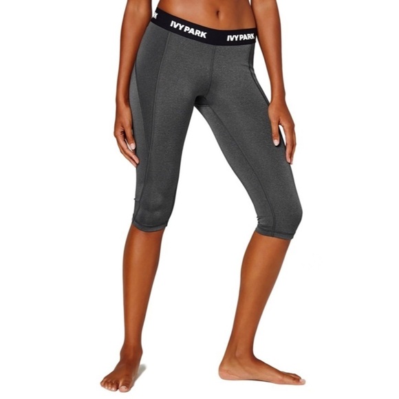 NWT IVY PARK Grey Low Rise Logo Capri Leggings - Picture 1 of 1
